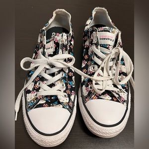 Hello Kitty Converse- Special Edition